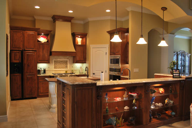 Traditional Kitchen Cabinets